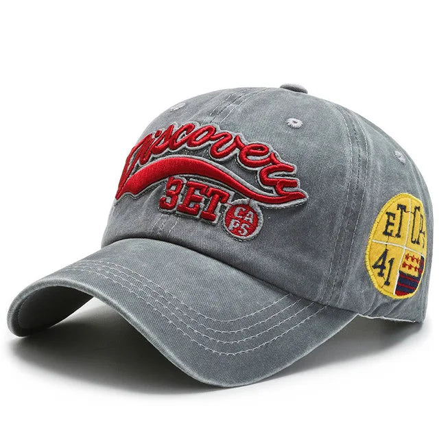 Gray “Discover 3ET” Red Embroidery Baseball Cap