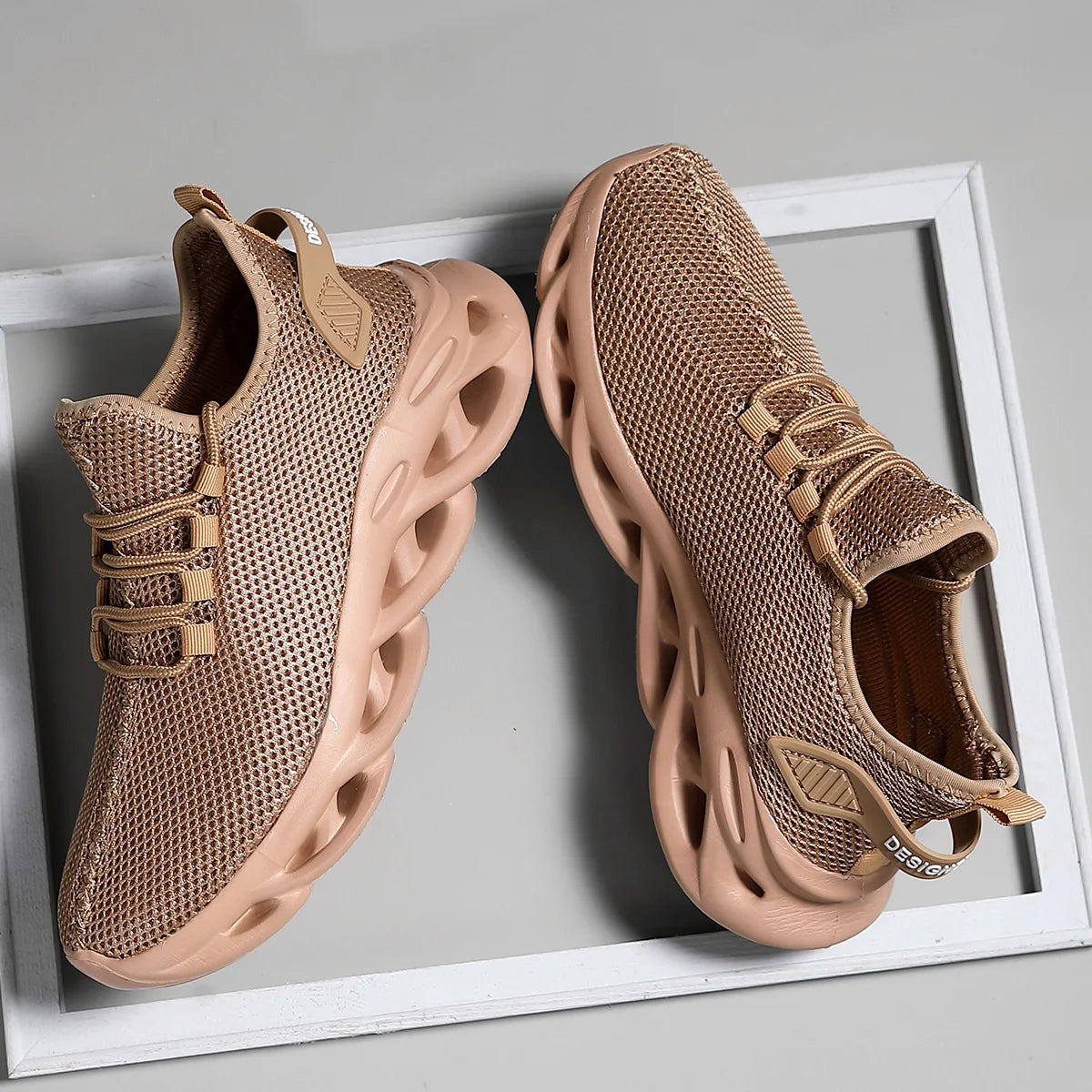 AirFlow™ Lite Sneakers Brown